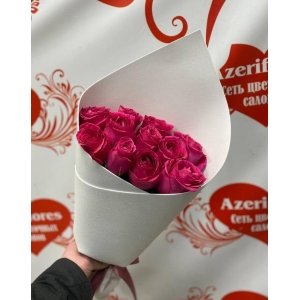 Купить букет из 11 розовых роз с доставкой в Биробиджане