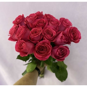 Купить розовые розы с доставкой в Биробиджане