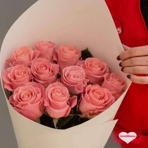 Купить букет из 11 розовых роз в Биробиджане