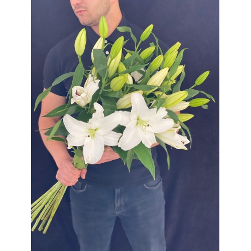 Купить лилию поштучно с доставкой в Биробиджане
